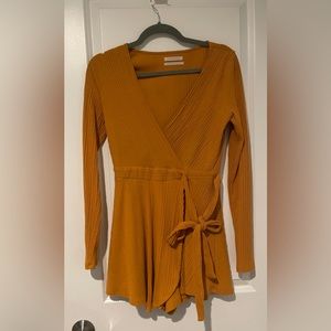 Urban Outfitters Ribbed sweater romper